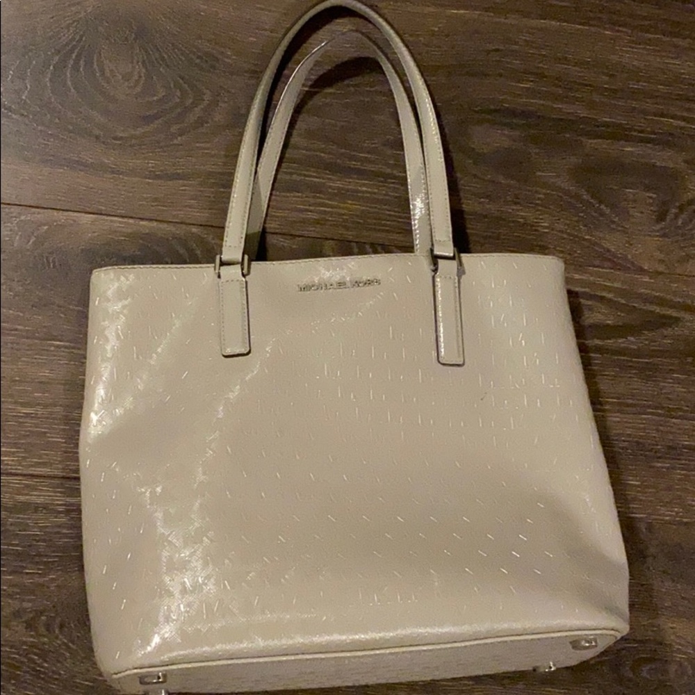 Micheal kors light gray handbag